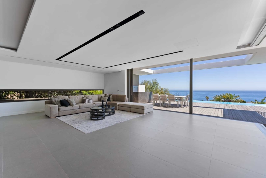 5 Bedroom Property for Sale in Camps Bay Western Cape